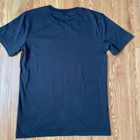 New Balance Black T-Shirt - Picture 11 of 11